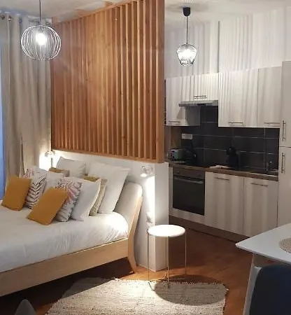아파트 Appart-hotel De Standing Avec Jacuzzi Privatisable En Option 페리괴