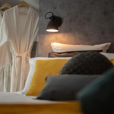 Appart-hotel De Standing Avec Jacuzzi Privatisable En Option Lägenhet *