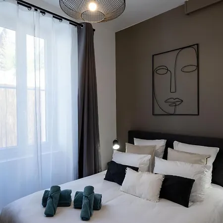 Appart-hotel De Standing Avec Jacuzzi Privatisable En Option Lägenhet